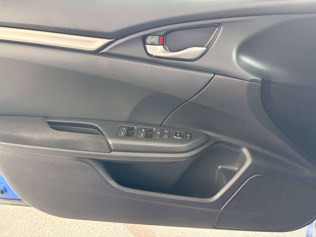 Honda Civic LX 2017 à Saint-Georges, Québec - 18 - w1024h768px