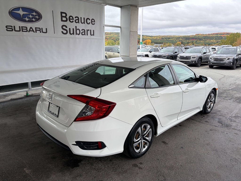 Honda Civic LX 2017 à Saint-Georges, Québec - 3 - w1024h768px