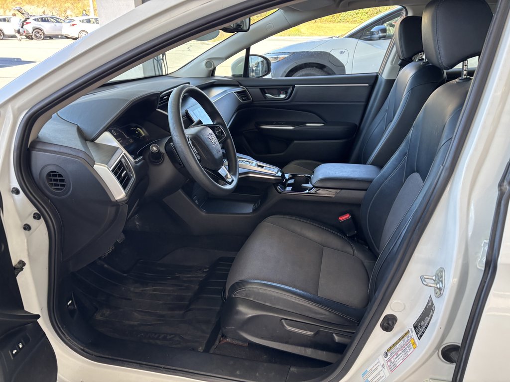 2020 Honda Clarity Plug-In Hybrid Sedan in Saint-Georges, Quebec - 11 - w1024h768px