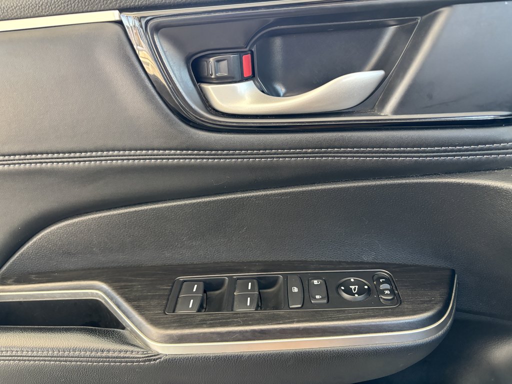 2020 Honda Clarity Plug-In Hybrid Sedan in Saint-Georges, Quebec - 19 - w1024h768px