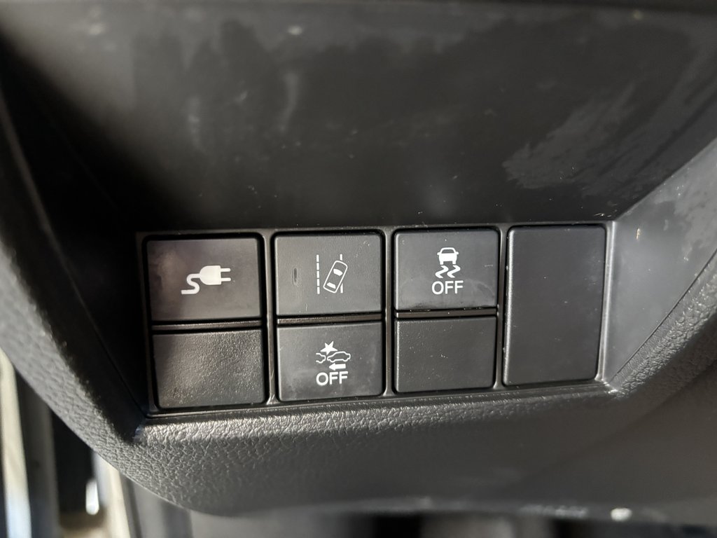 2020 Honda Clarity Plug-In Hybrid Sedan in Saint-Georges, Quebec - 18 - w1024h768px