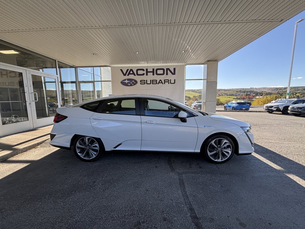 2020 Honda Clarity Plug-In Hybrid Sedan in Saint-Georges, Quebec - 2 - w1024h768px