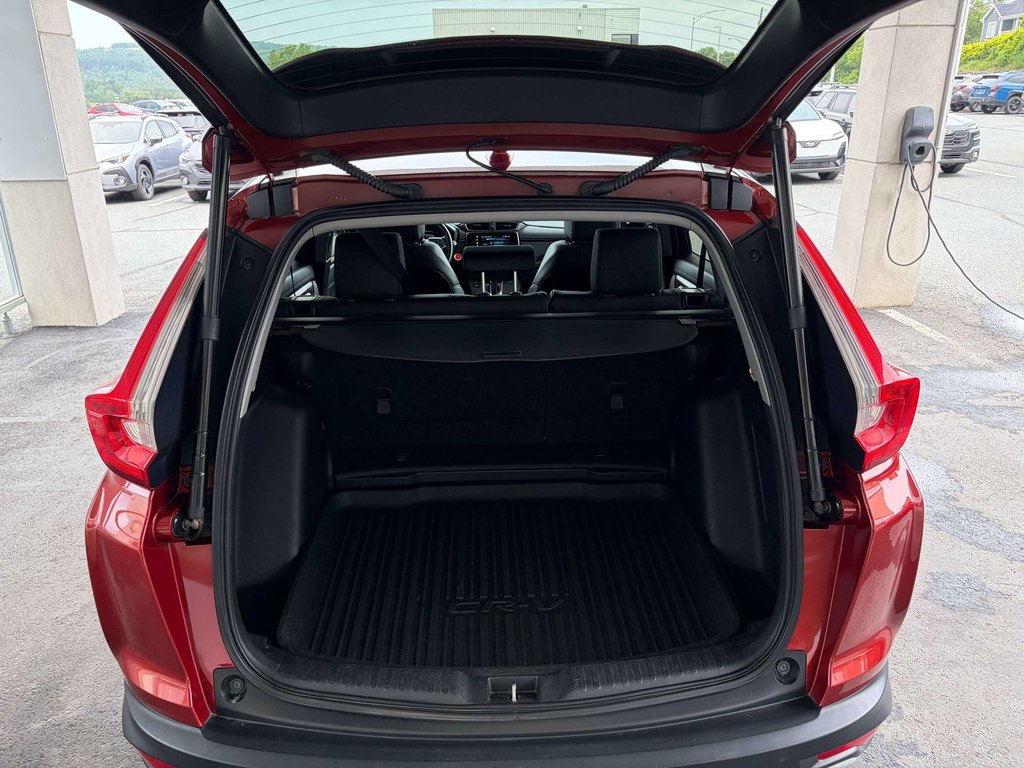 2017 Honda CR-V Touring in Saint-Georges, Quebec - 22 - w1024h768px