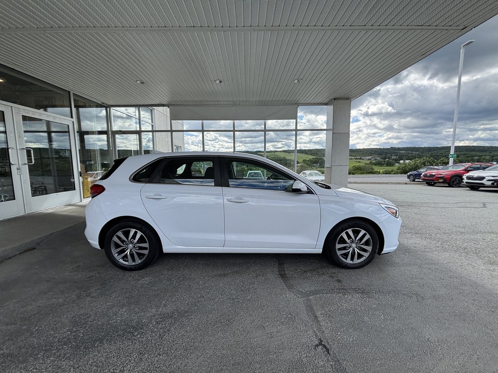 2018 Hyundai Elantra GT GL Auto in Saint-Georges, Quebec - 2 - w1024h768px