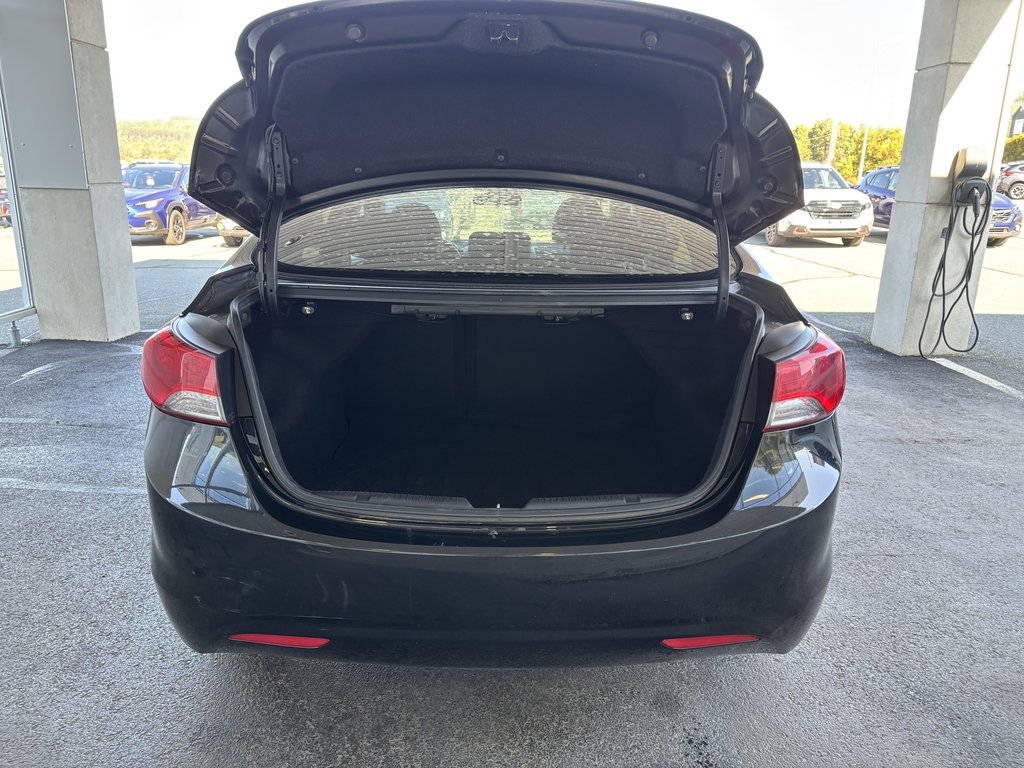 2013 Hyundai Elantra 4dr Sdn Auto L in Saint-Georges, Quebec - 18 - w1024h768px