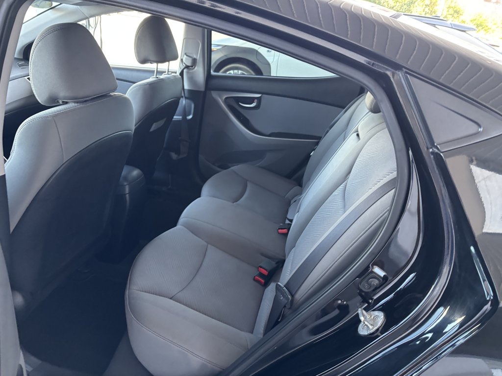 2013 Hyundai Elantra 4dr Sdn Auto L in Saint-Georges, Quebec - 17 - w1024h768px