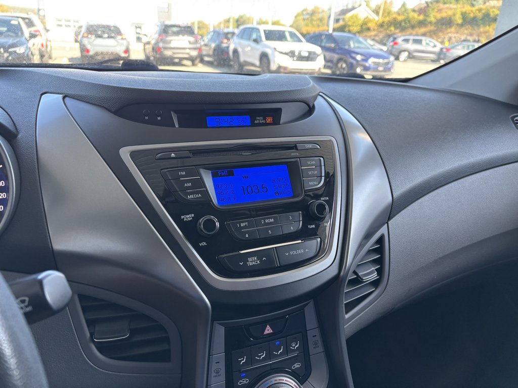 2013 Hyundai Elantra 4dr Sdn Auto L in Saint-Georges, Quebec - 12 - w1024h768px