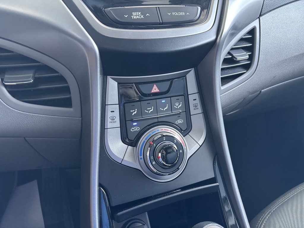 2013 Hyundai Elantra 4dr Sdn Auto L in Saint-Georges, Quebec - 13 - w1024h768px