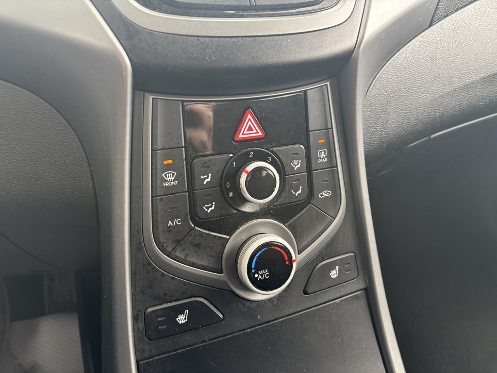 Hyundai Elantra 4dr Sdn Man GL 2016 à Saint-Georges, Québec - 16 - w1024h768px