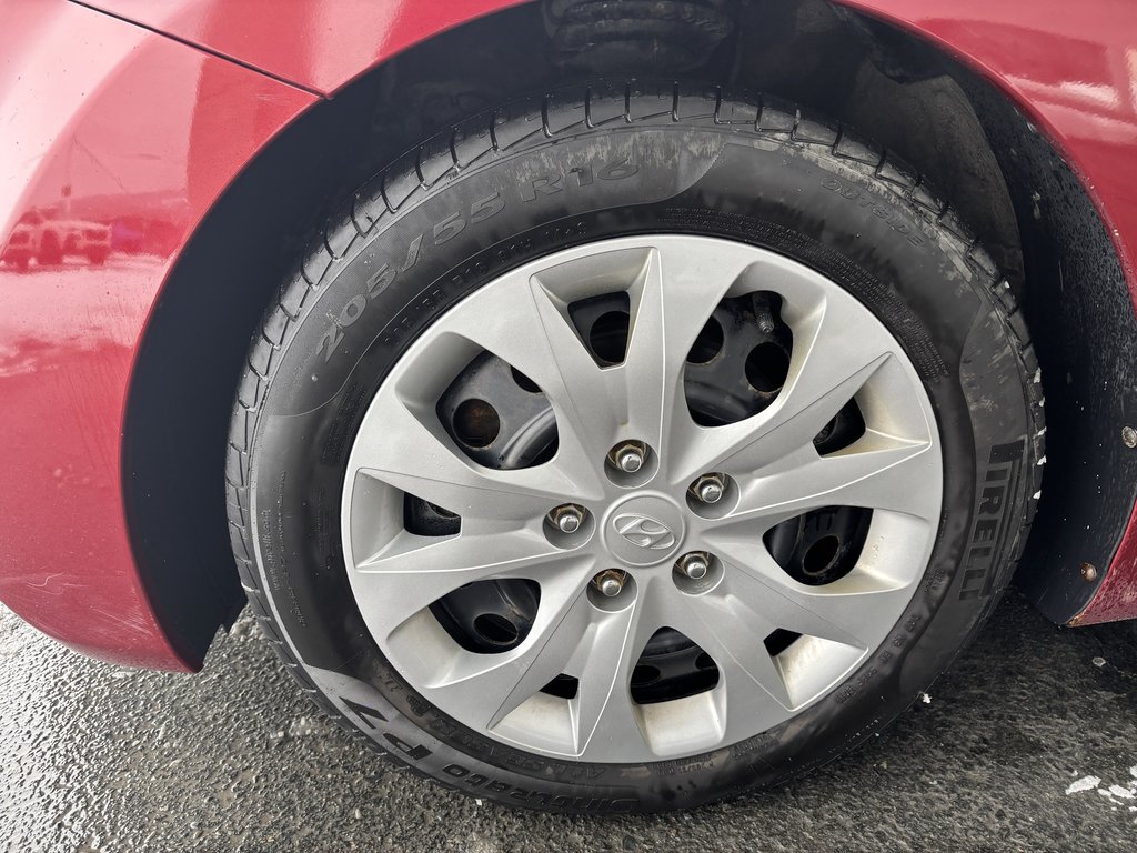 Hyundai Elantra 4dr Sdn Man GL 2016 à Saint-Georges, Québec - 9 - w1024h768px