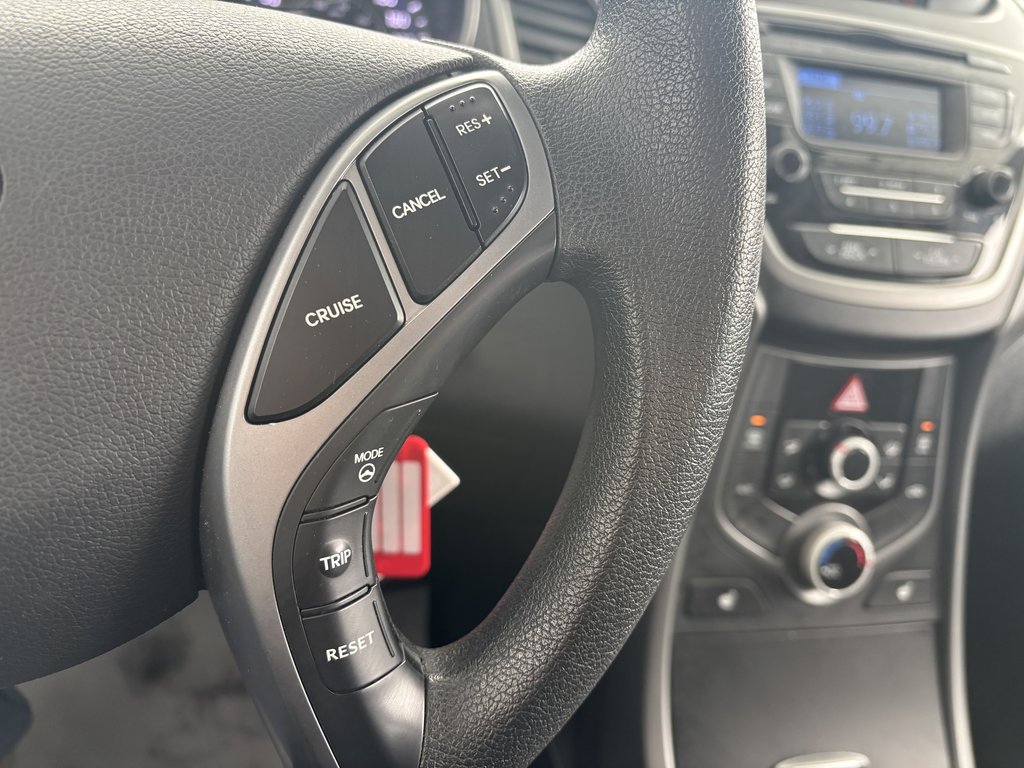 Hyundai Elantra 4dr Sdn Man GL 2016 à Saint-Georges, Québec - 13 - w1024h768px