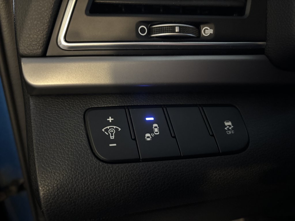 2018 Hyundai Elantra GL Auto in Saint-Georges, Quebec - 18 - w1024h768px