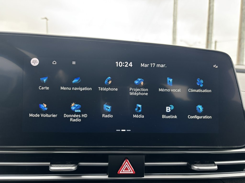 2023 Hyundai Elantra Preferred IVT w-Tech Pkg in Saint-Georges, Quebec - 17 - w1024h768px
