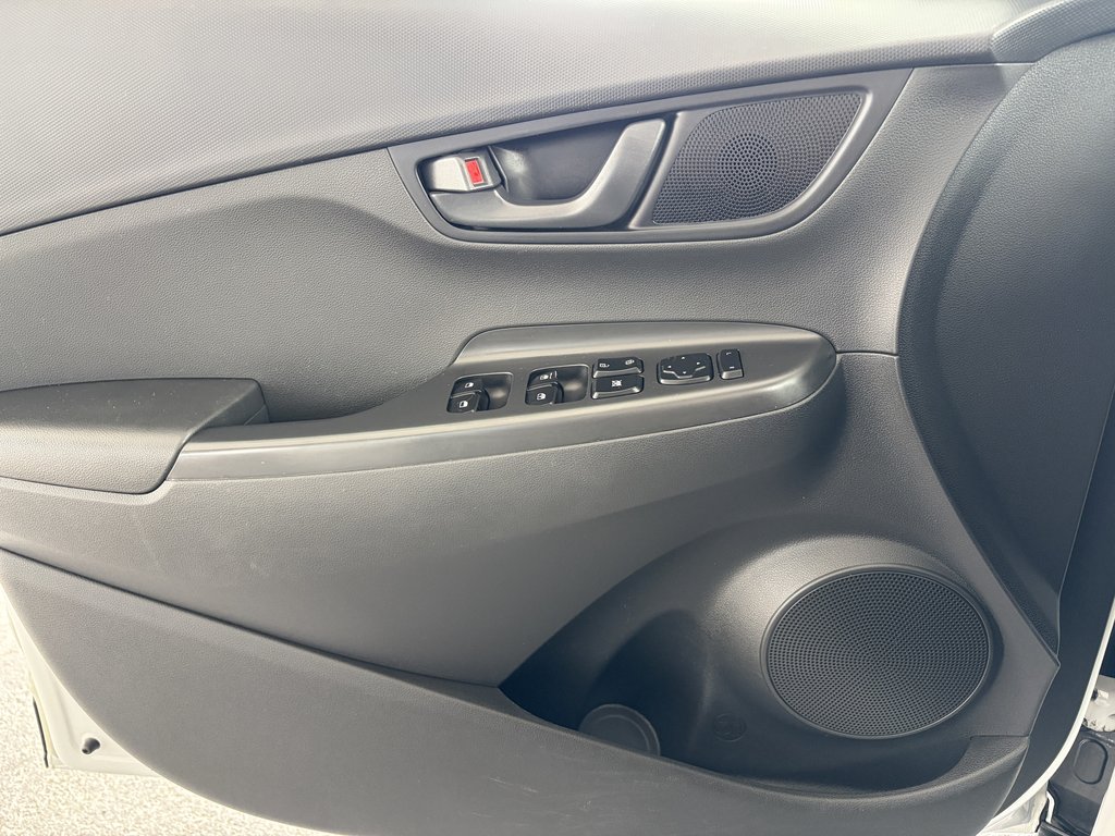 2019 Hyundai Kona 2.0L Preferred FWD w-Two-Tone Roof in Saint-Georges, Quebec - 18 - w1024h768px
