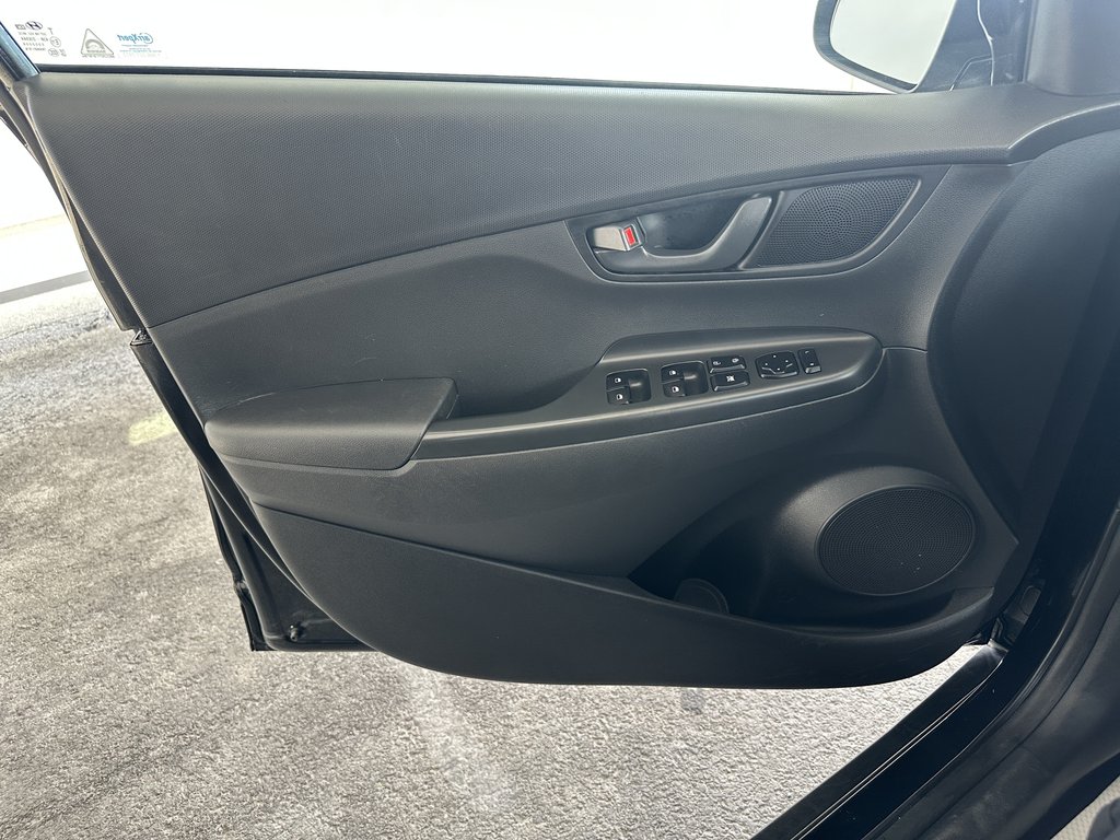 2020 Hyundai Kona 2.0L Essential AWD in Saint-Georges, Quebec - 18 - w1024h768px