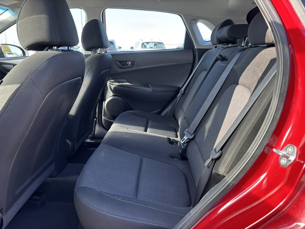 2022 Hyundai Kona 2.0L Essential AWD in Saint-Georges, Quebec - 7 - w1024h768px