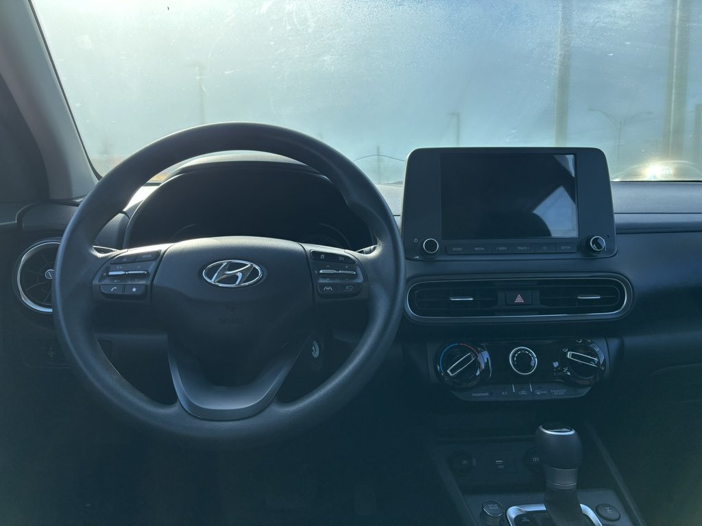 2022 Hyundai Kona 2.0L Essential AWD in Saint-Georges, Quebec - 9 - w1024h768px