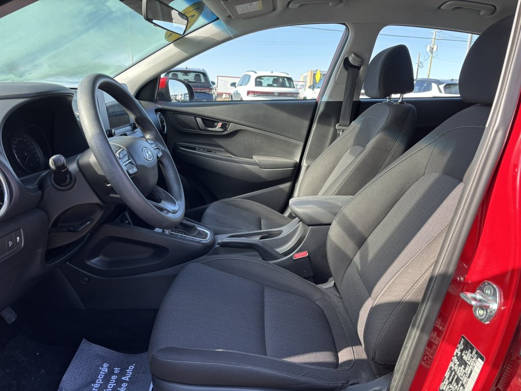 2022 Hyundai Kona 2.0L Essential AWD in Saint-Georges, Quebec - 8 - w1024h768px