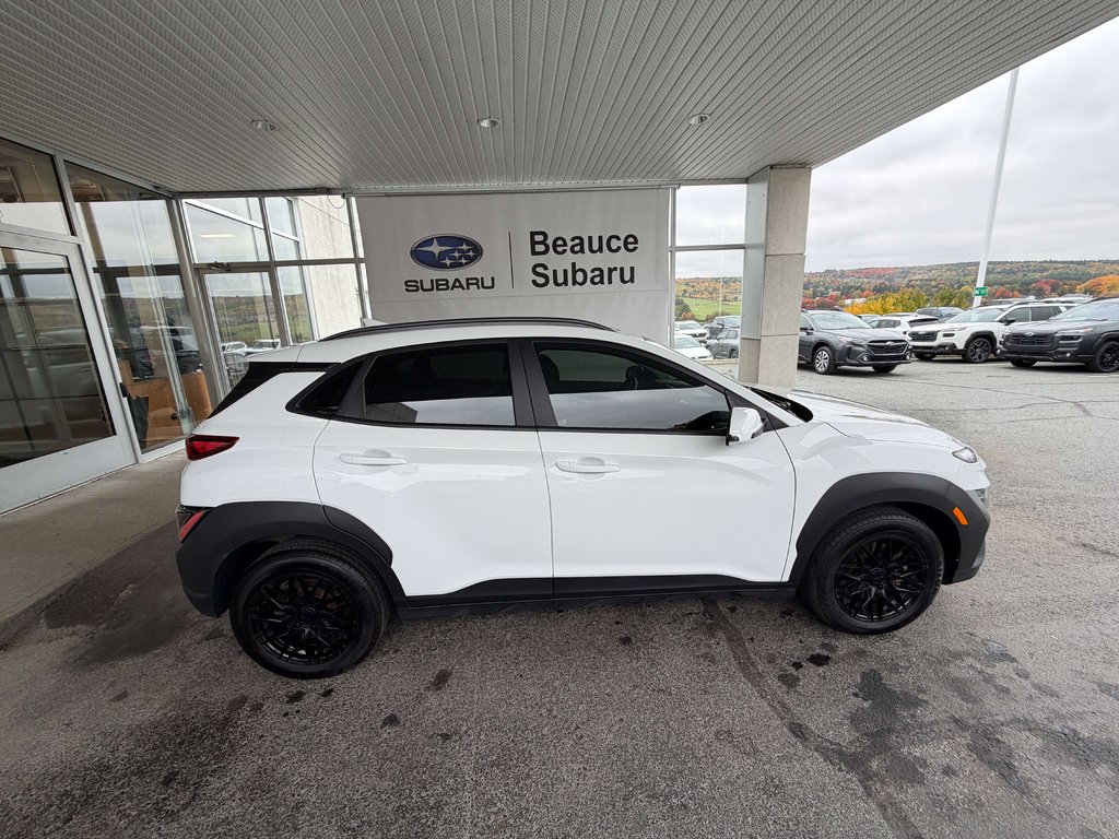 2023 Hyundai KONA Essential in Saint-Georges, Quebec - 2 - w1024h768px