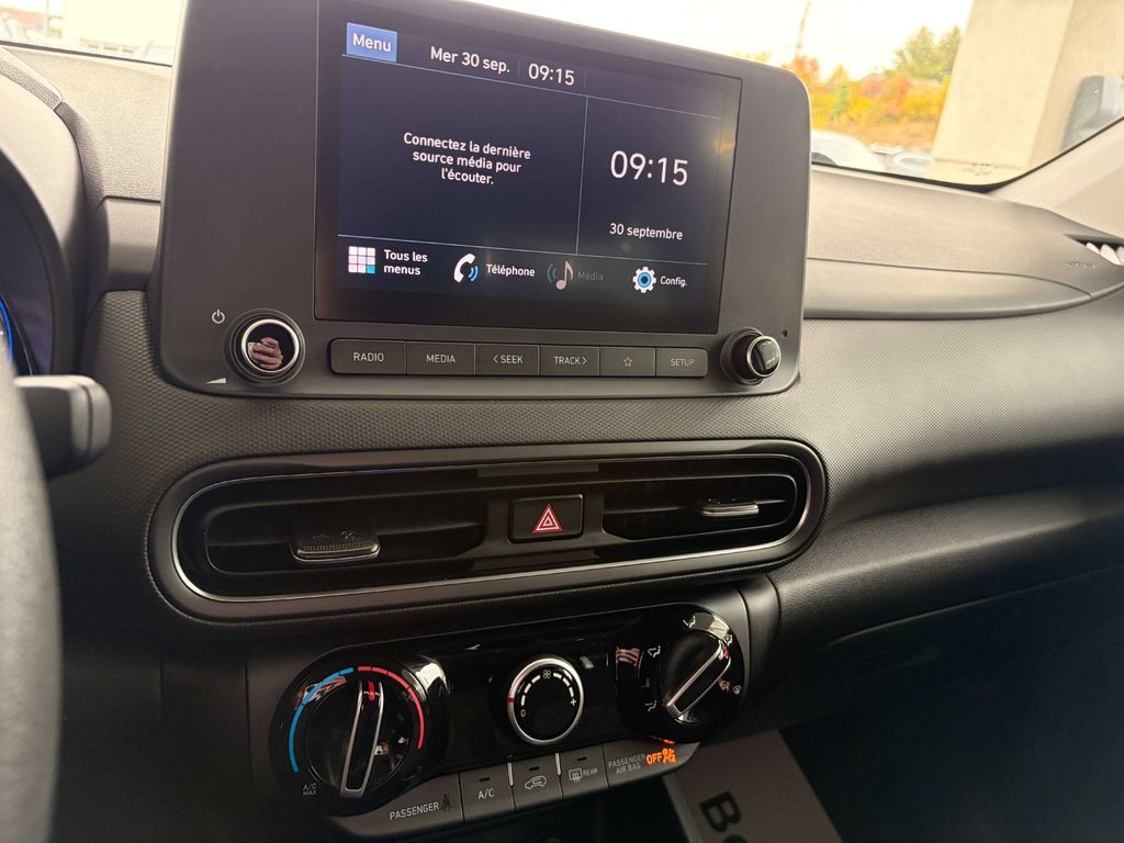 2023 Hyundai KONA Essential in Saint-Georges, Quebec - 13 - w1024h768px