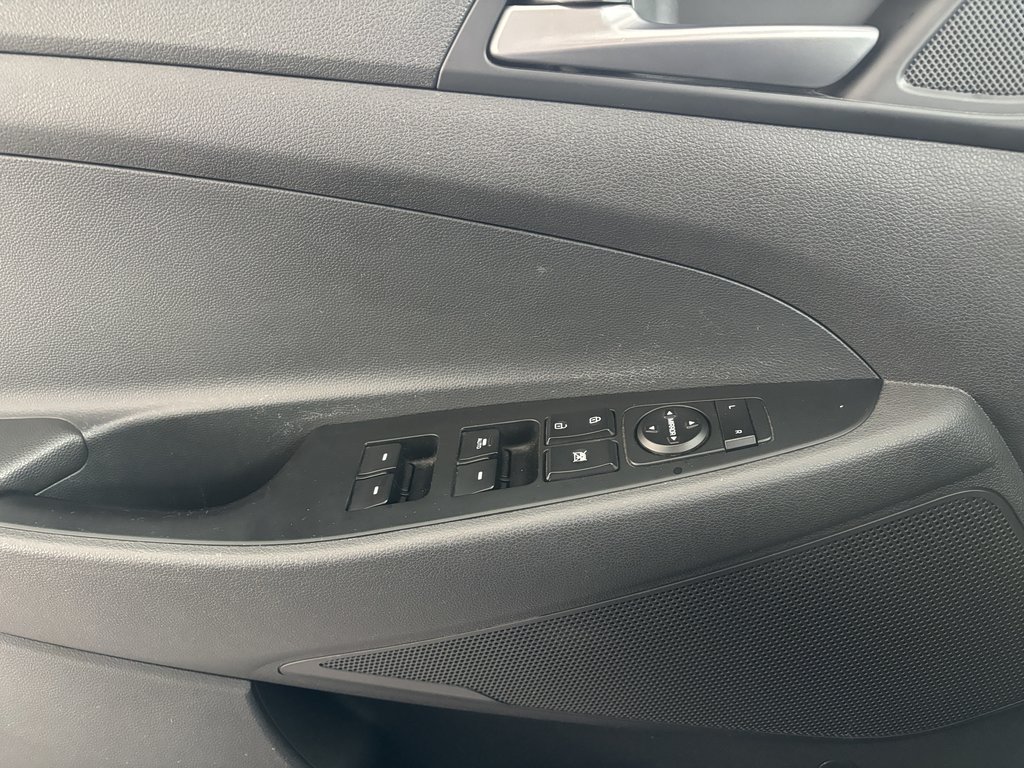 Hyundai Tucson AWD 4dr 1.6L Premium -Ltd Avail- 2016 à Saint-Georges, Québec - 20 - w1024h768px