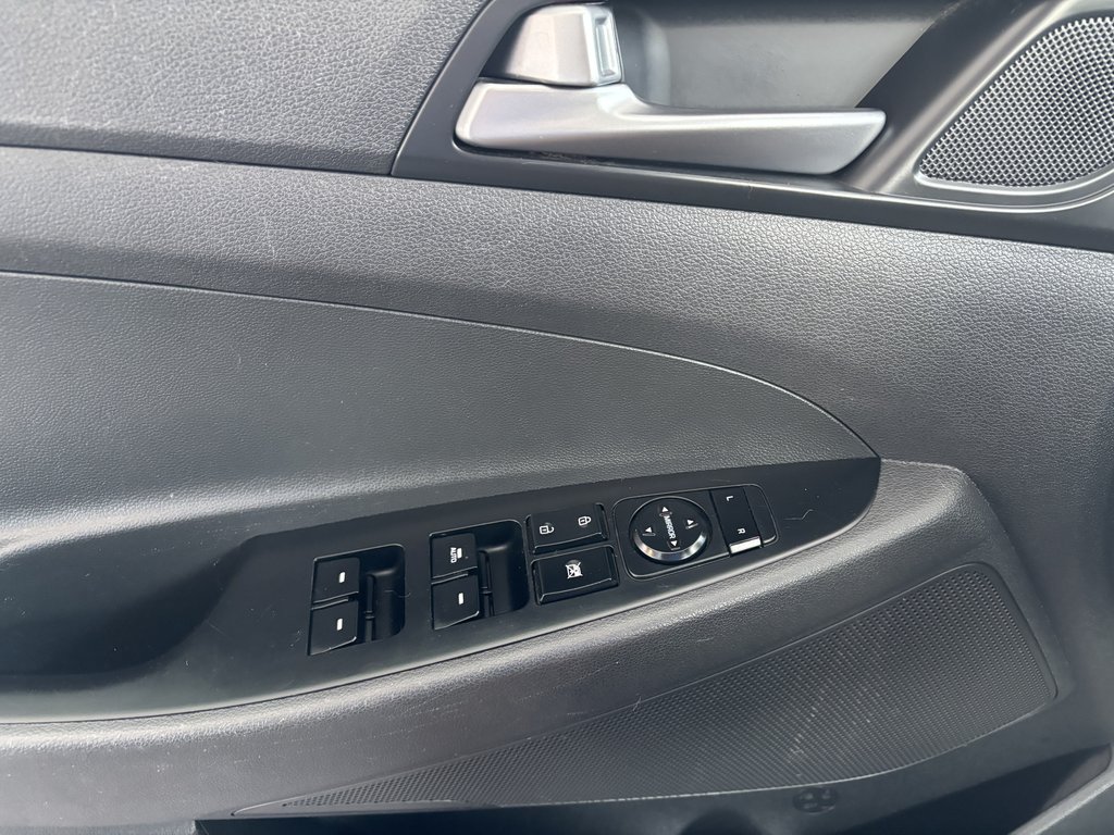 2016 Hyundai Tucson AWD 4dr 2.0L Premium in Saint-Georges, Quebec - 20 - w1024h768px