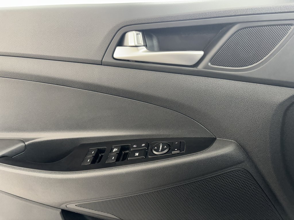 2019 Hyundai Tucson Essential AWD w-Safety Package in Saint-Georges, Quebec - 21 - w1024h768px