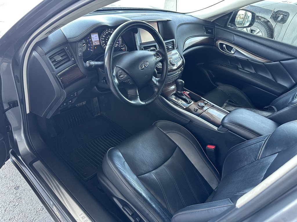 Infiniti Q70L 4dr Sdn V8 2015 à Saint-Georges, Québec - 10 - w1024h768px