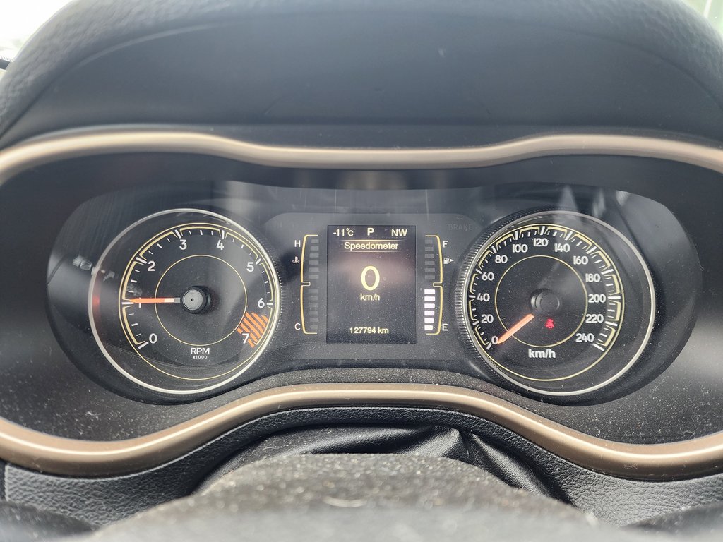 Jeep Cherokee FWD 4dr Sport 2014 à Saint-Georges, Québec - 8 - w1024h768px