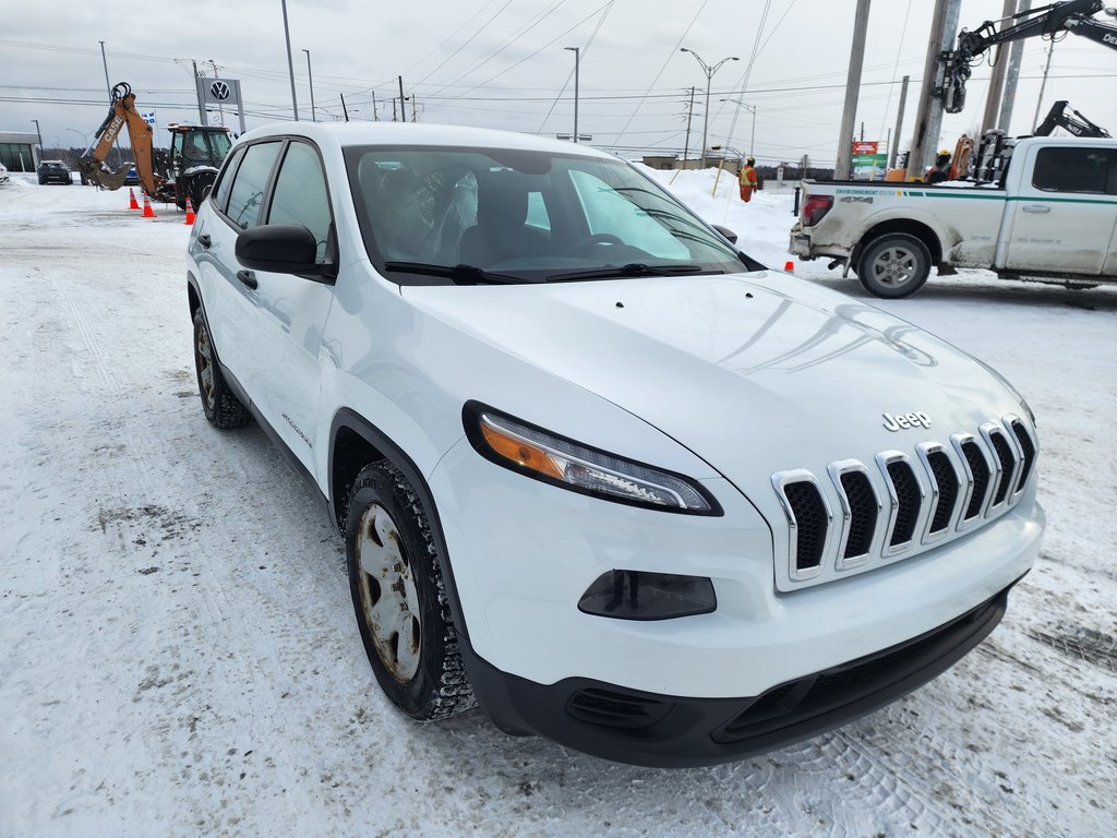 Jeep Cherokee FWD 4dr Sport 2014 à Saint-Georges, Québec - 1 - w1024h768px