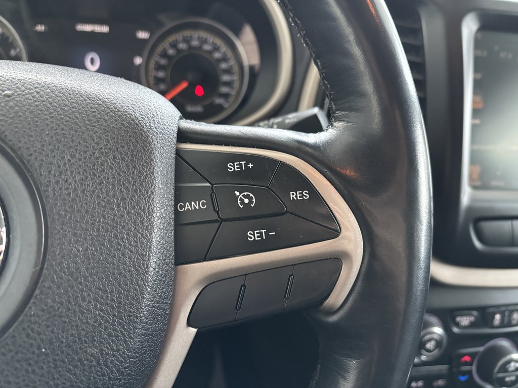 2015 Jeep Cherokee 4WD 4dr Limited in Saint-Georges, Quebec - 13 - w1024h768px