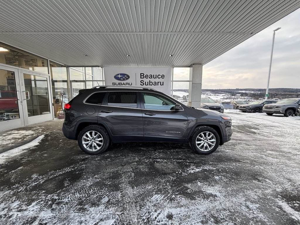 2015 Jeep Cherokee 4WD 4dr Limited in Saint-Georges, Quebec - 2 - w1024h768px