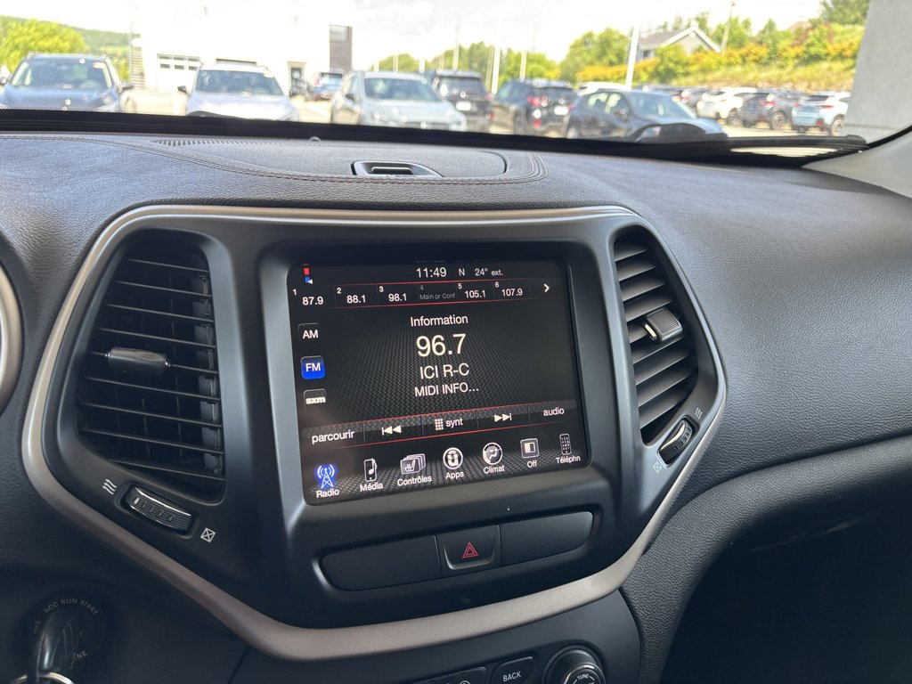2017 Jeep Cherokee 4WD 4dr North in Saint-Georges, Quebec - 13 - w1024h768px