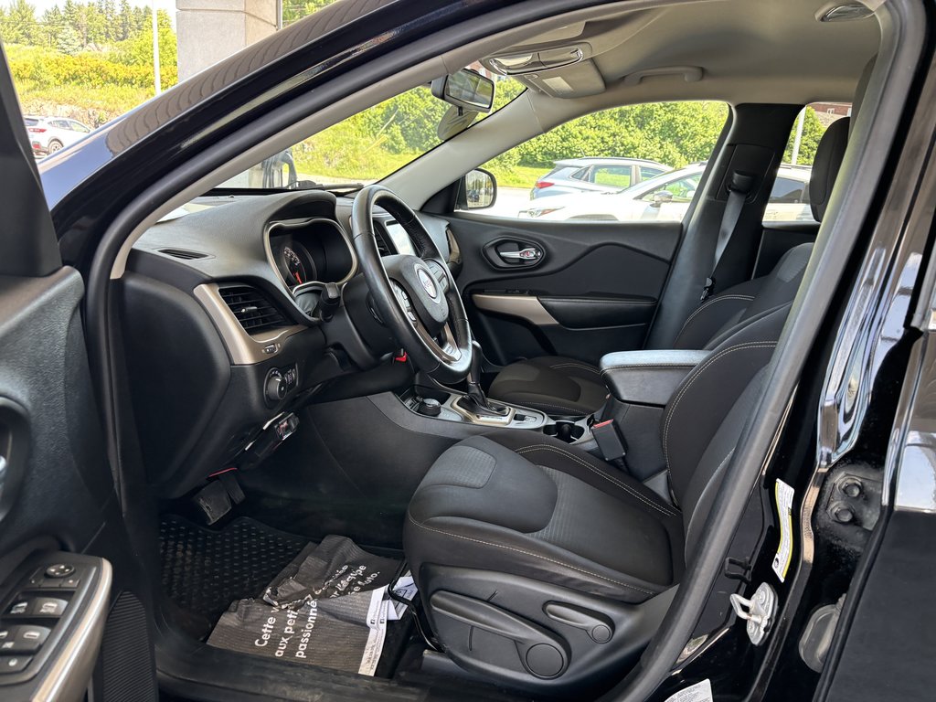2017 Jeep Cherokee 4WD 4dr North in Saint-Georges, Quebec - 11 - w1024h768px