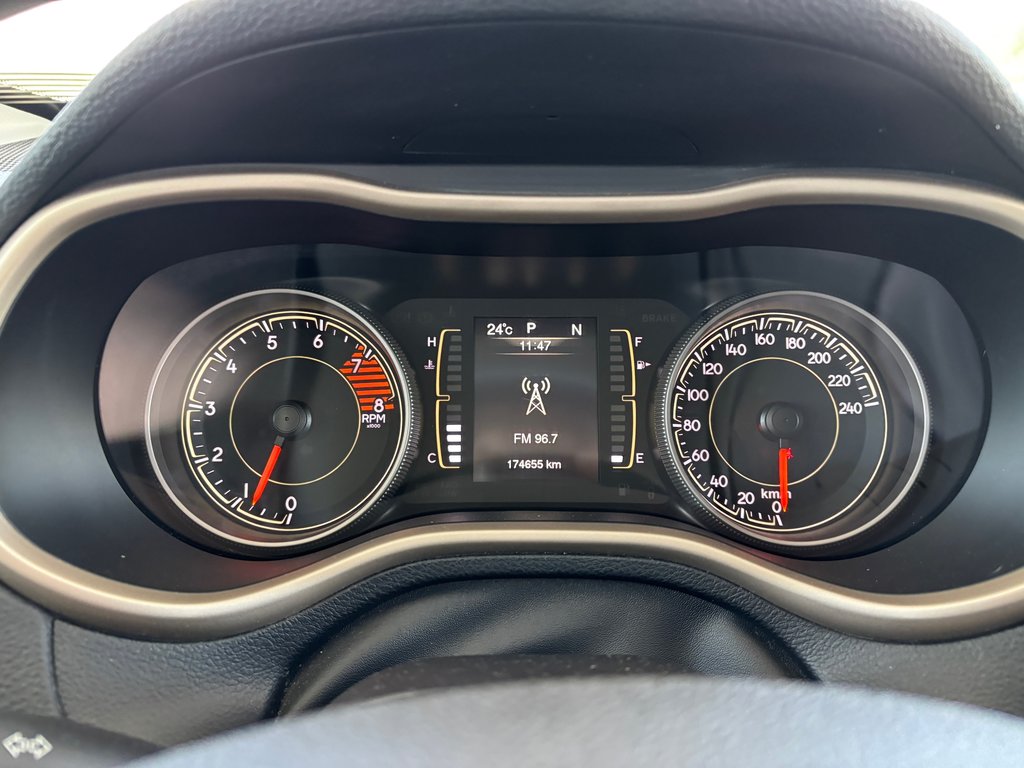 2017 Jeep Cherokee 4WD 4dr North in Saint-Georges, Quebec - 12 - w1024h768px