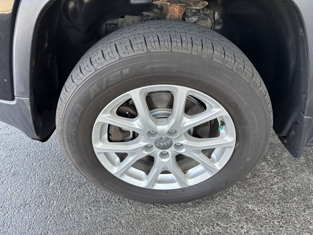 2017 Jeep Cherokee 4WD 4dr North in Saint-Georges, Quebec - 9 - w1024h768px