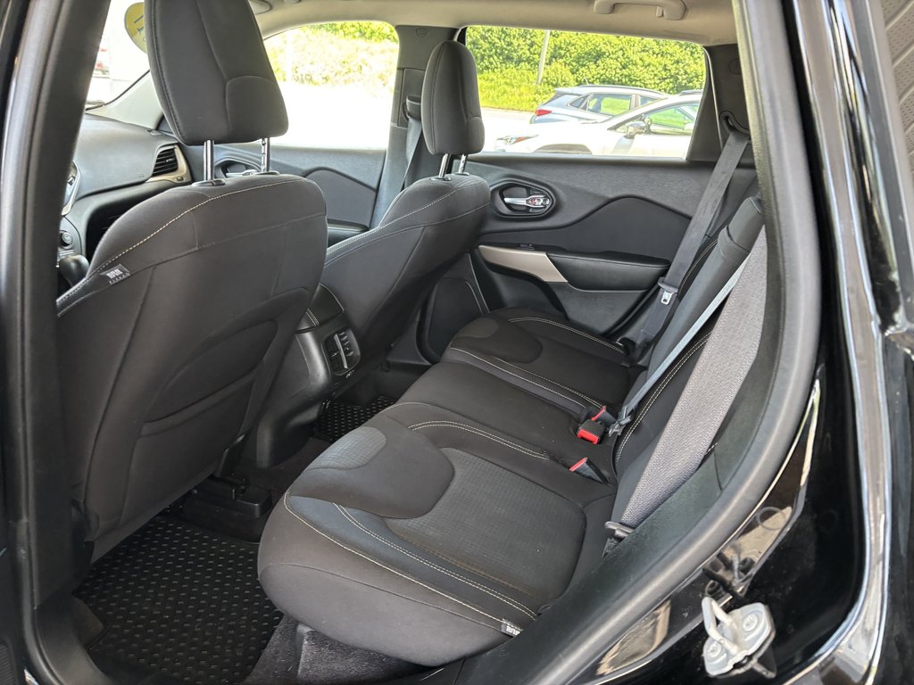 Jeep Cherokee 4WD 4dr North 2017 à Saint-Georges, Québec - 19 - w1024h768px