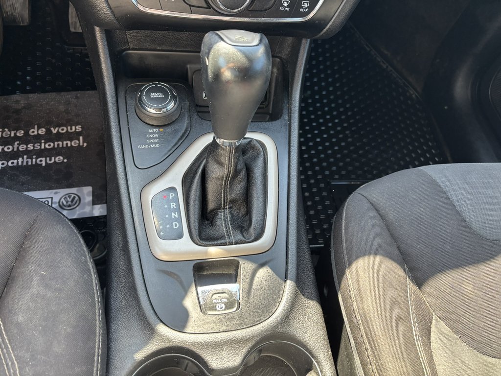 Jeep Cherokee 4WD 4dr North 2017 à Saint-Georges, Québec - 15 - w1024h768px