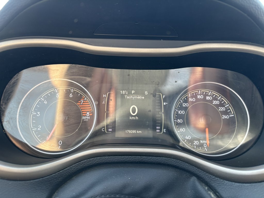 Jeep Cherokee 4WD 4dr North 2017 à Saint-Georges, Québec - 10 - w1024h768px