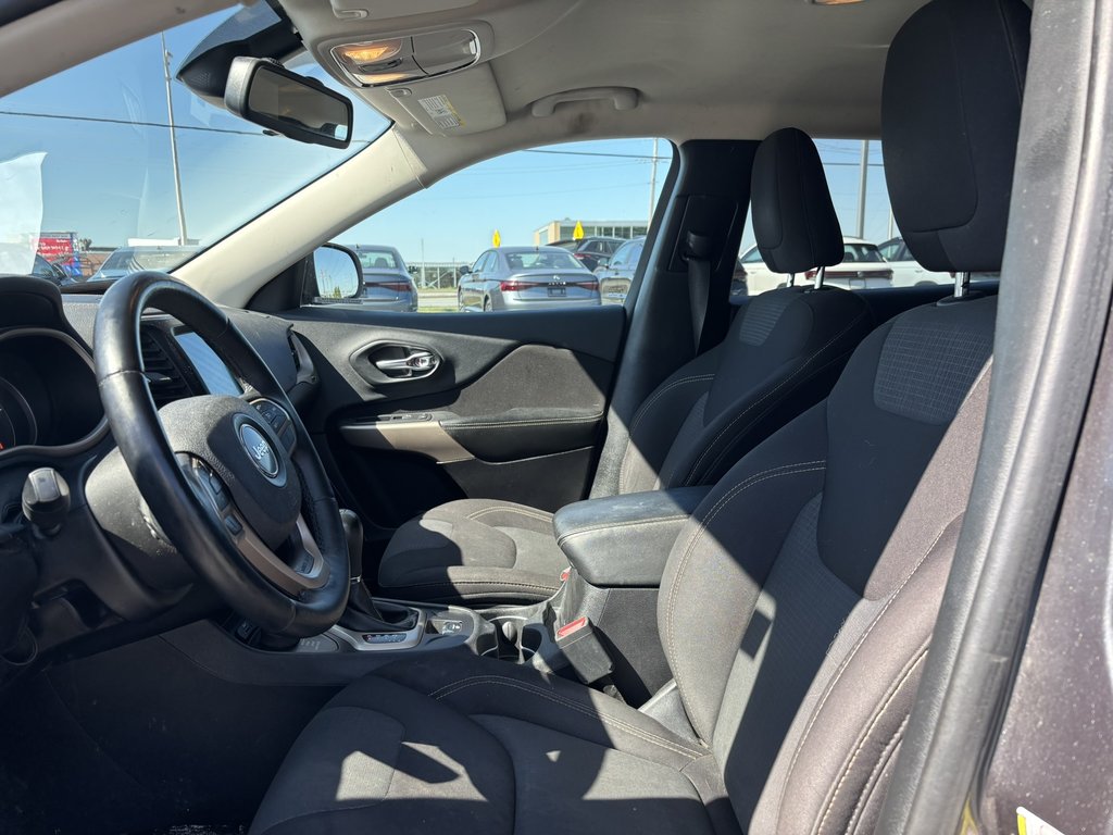 Jeep Cherokee 4WD 4dr North 2017 à Saint-Georges, Québec - 8 - w1024h768px