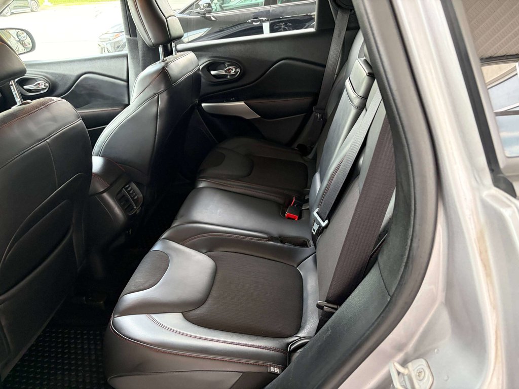 Jeep Cherokee Trailhawk 2018 à Saint-Georges, Québec - 18 - w1024h768px