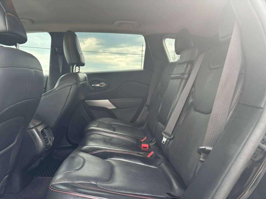 Jeep Cherokee Trailhawk Leather Plus 2018 à Saint-Georges, Québec - 8 - w1024h768px
