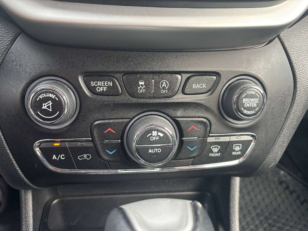 Jeep Cherokee Trailhawk Leather Plus 2018 à Saint-Georges, Québec - 16 - w1024h768px