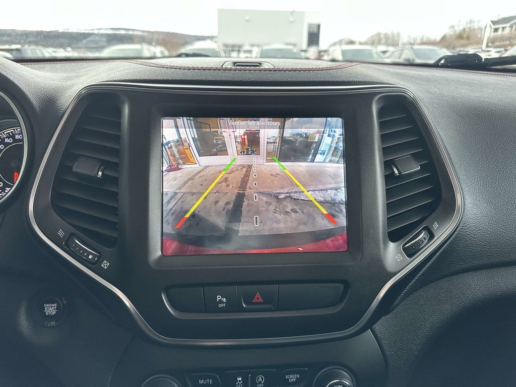 2019 Jeep Cherokee Trailhawk 4x4 in Saint-Georges, Quebec - 14 - w1024h768px