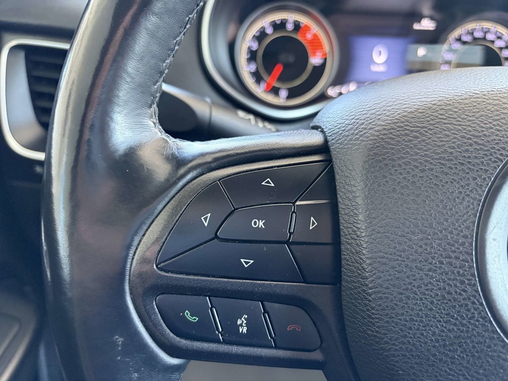 2019 Jeep Cherokee Trailhawk 4x4 in Saint-Georges, Quebec - 12 - w1024h768px