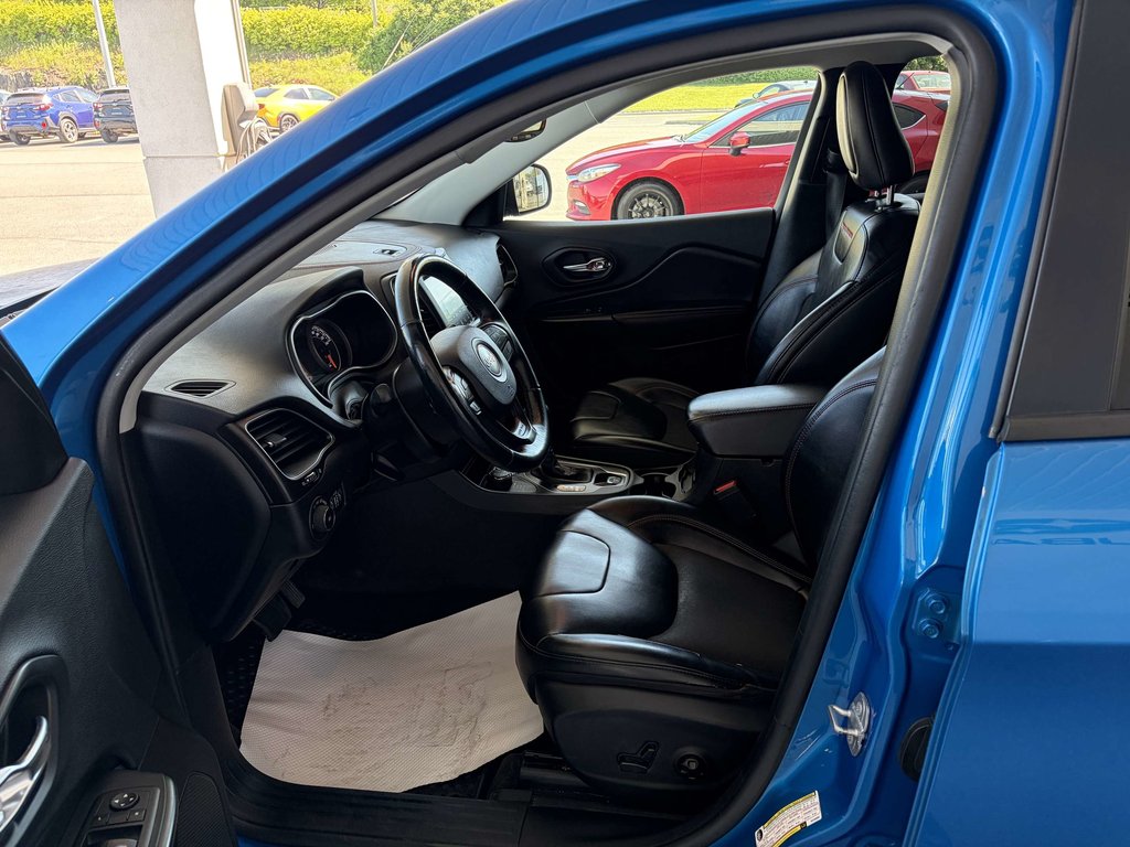 2019 Jeep Cherokee Trailhawk 4x4 in Saint-Georges, Quebec - 15 - w1024h768px