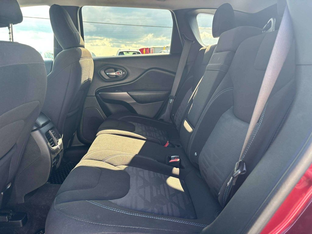 Jeep Cherokee North 2019 à Saint-Georges, Québec - 6 - w1024h768px