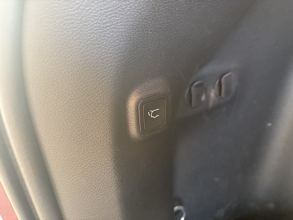 2020 Jeep Cherokee North 4x4 in Saint-Georges, Quebec - 23 - w1024h768px