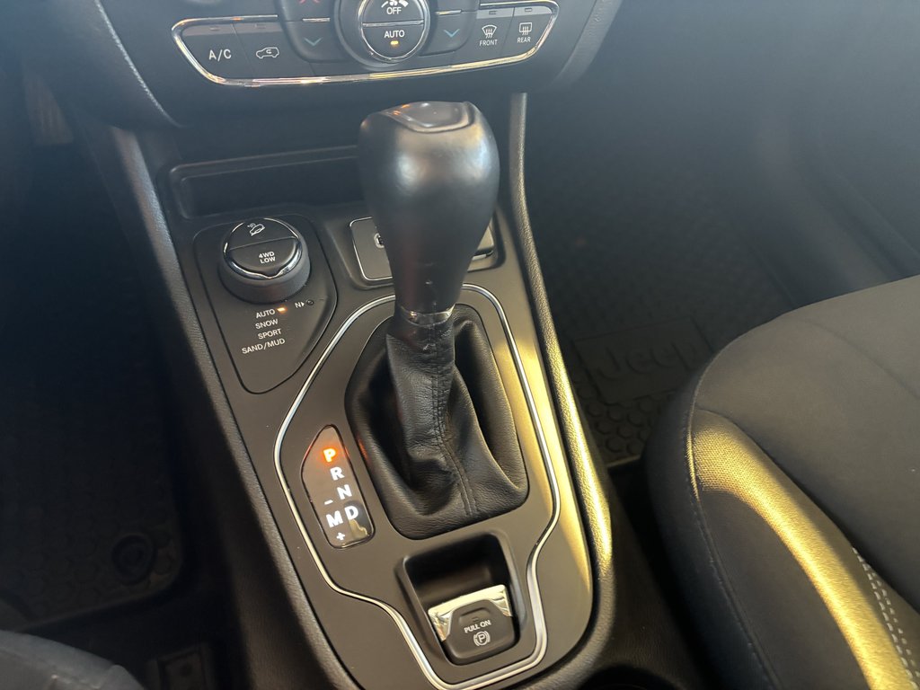 2020 Jeep Cherokee North 4x4 in Saint-Georges, Quebec - 18 - w1024h768px