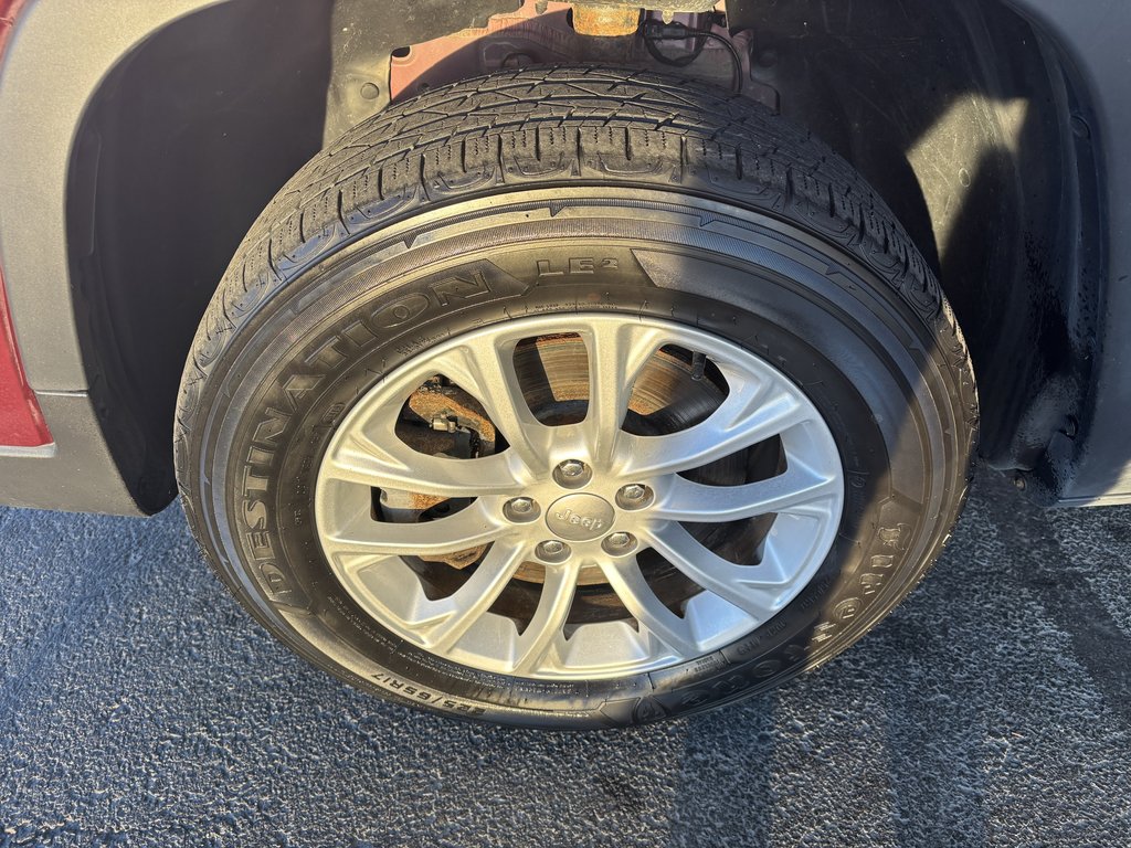 2020 Jeep Cherokee North 4x4 in Saint-Georges, Quebec - 9 - w1024h768px